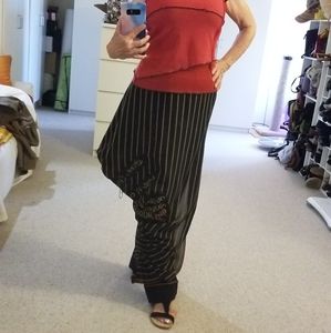 Cop.copine pants w/overlay skirt